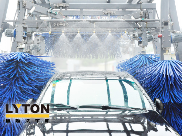 洗車還得“高科技”，林頓全自動(dòng)洗車機(jī)專注洗車，5分鐘讓您的愛車煥亮一新